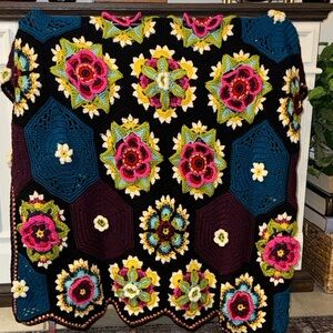 “Frida’s Flowers” hand made 3D Crochet throw Blanket Inspired by Frida Kahlo